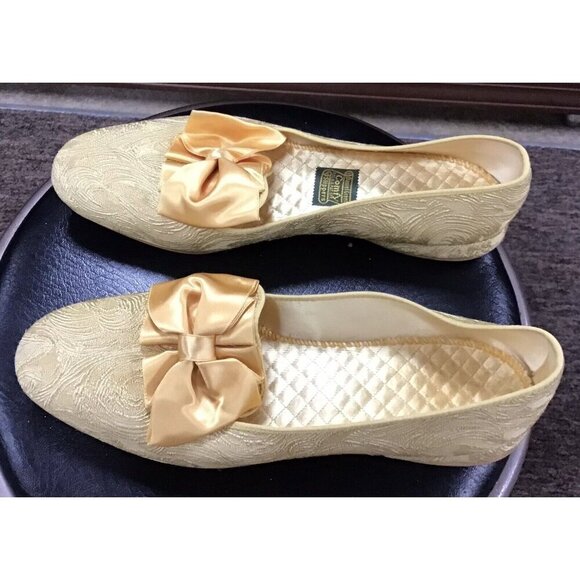 VTG YellowDaniel Green Comfy Slippers Size 7 House Shoe Made in USA - Picture 2 of 5